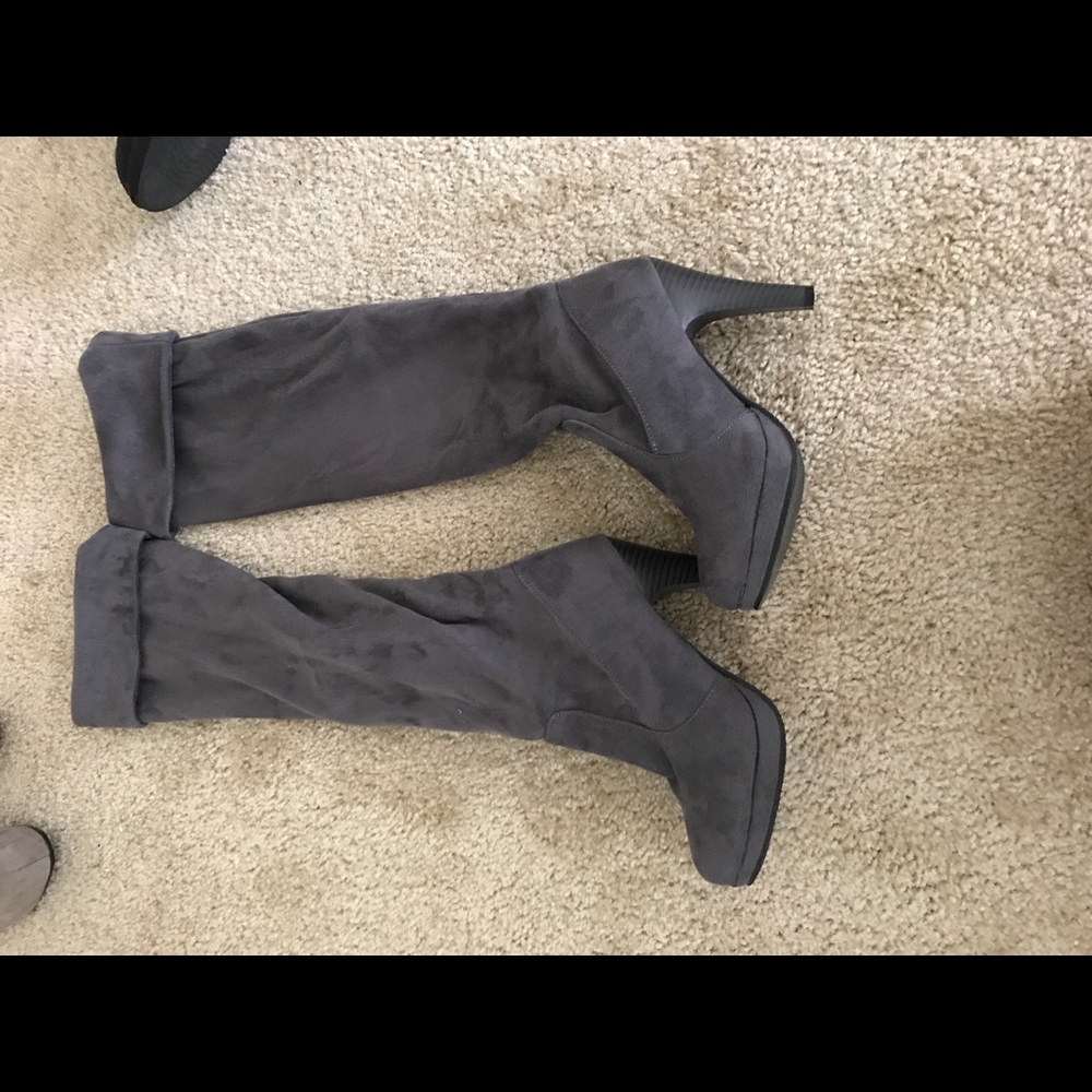 Over the knee dark gray suede heel boots